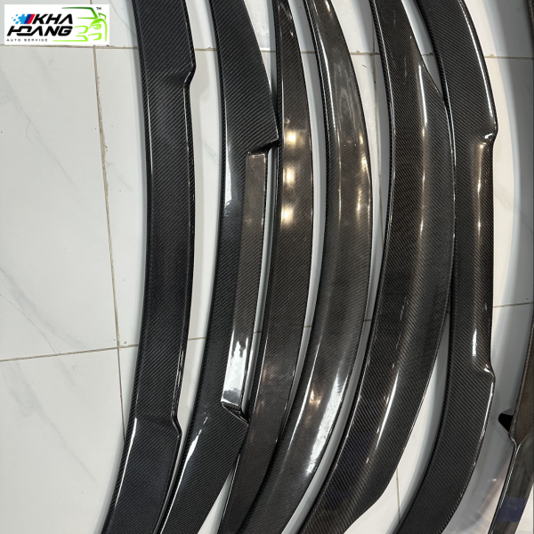 Cánh gió Carbon G30